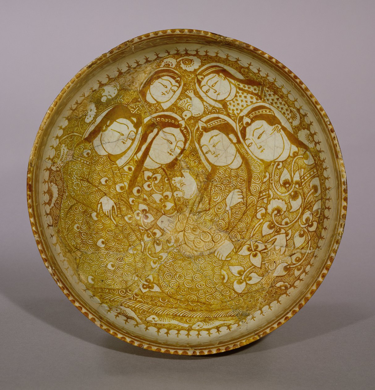Mísa, z Kashanu, Írán, období Seldžuků, 1211-12 nl (kamenná pasta s leskem na glazuře) od Persian School
