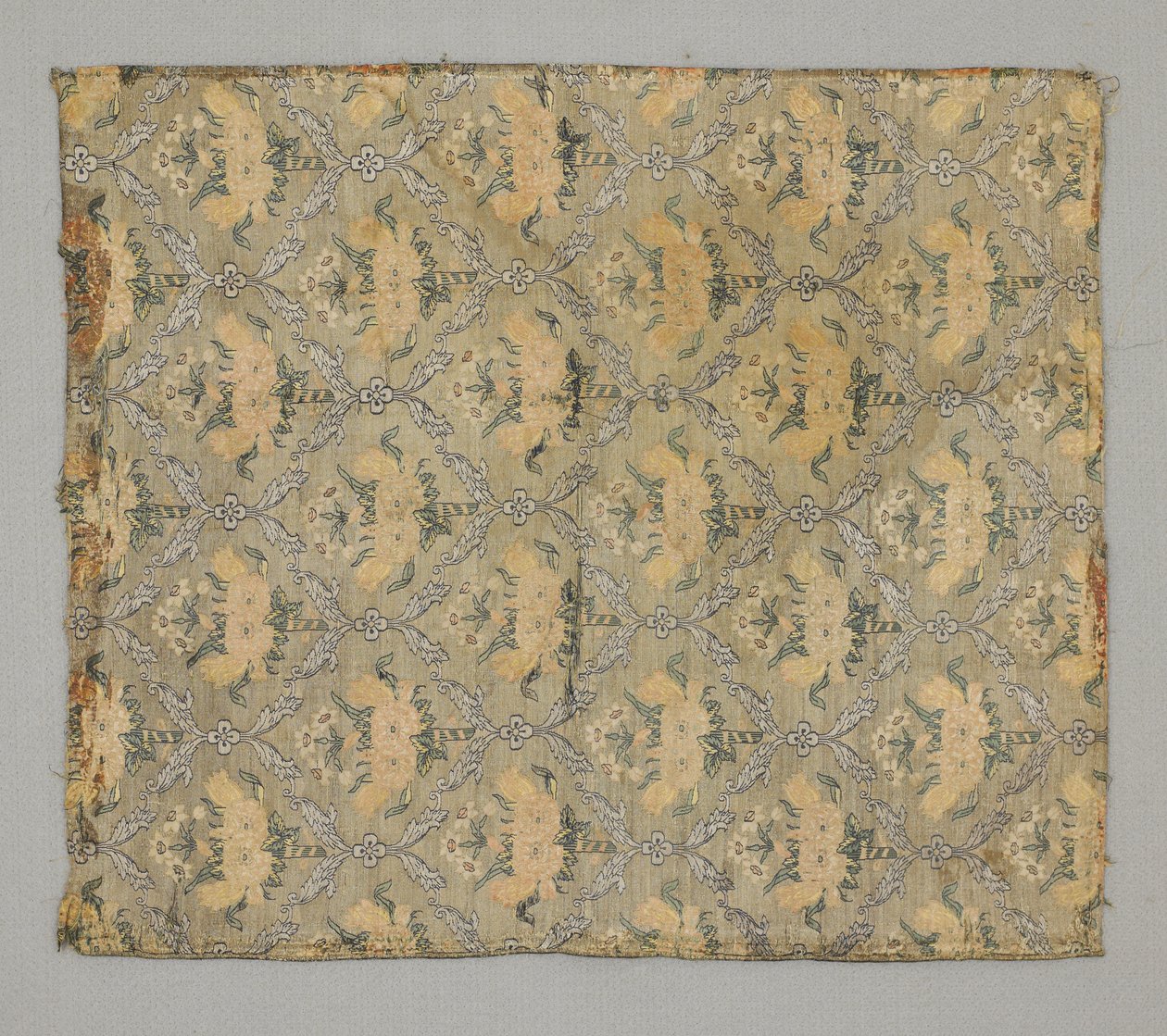Fragment, květinové ogivální opakování od Persian School