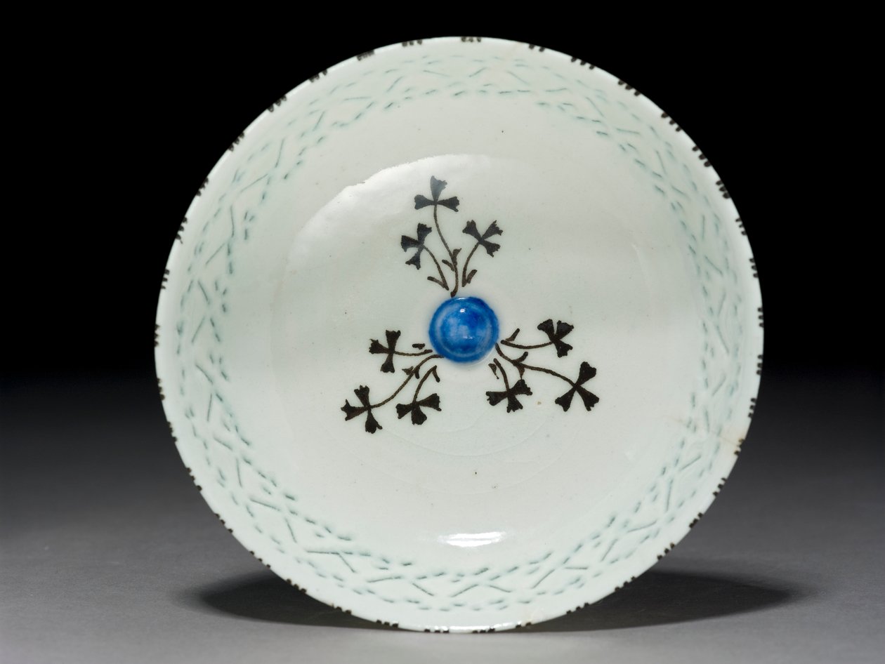 Gombroon Bowl, Írán, Safavidské období, (kamenná pasta s propichovaným zdobením a černou podglazurní) od Persian School