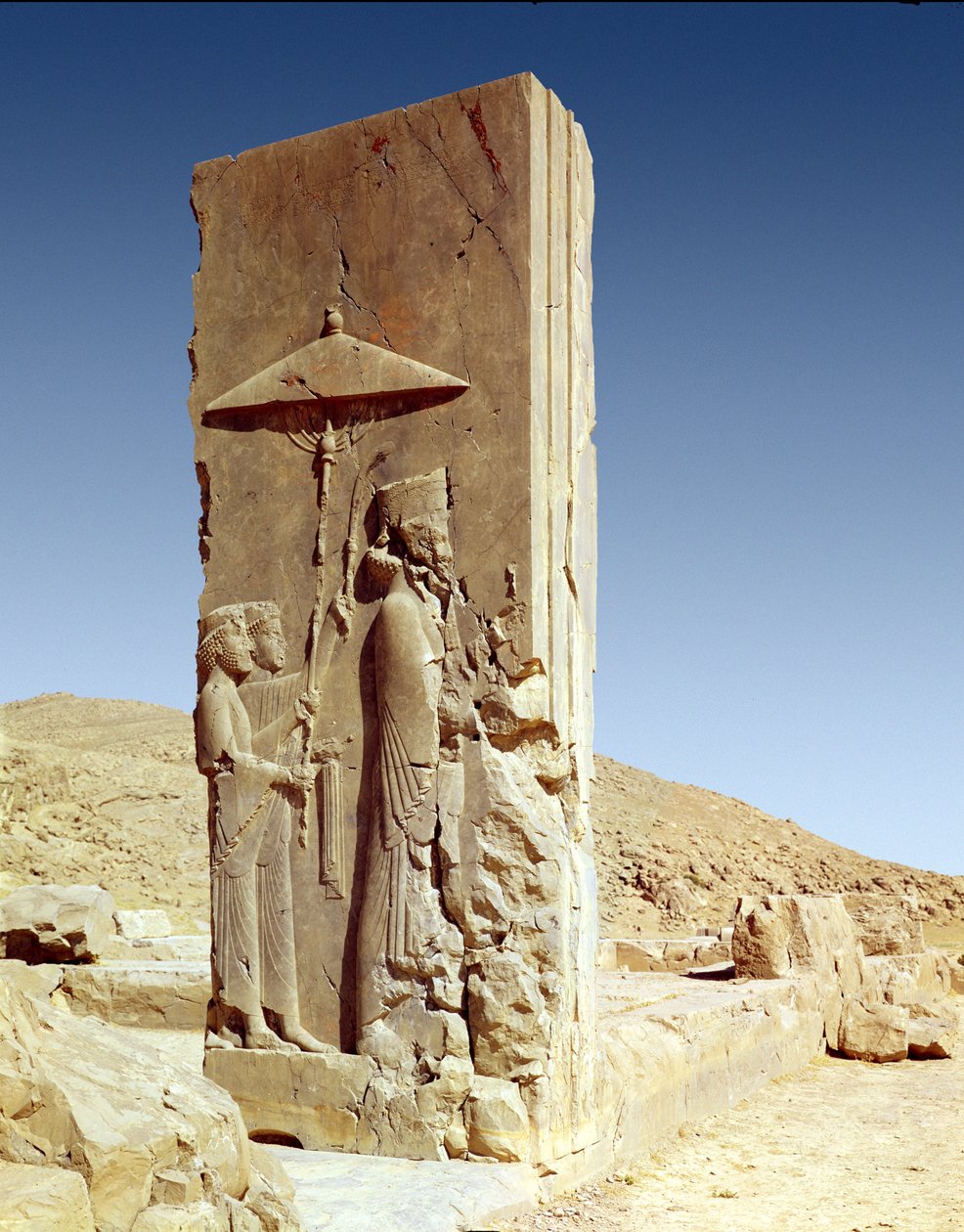 Reliéf v síni sta sloupů zobrazující krále Xerxa I. (asi 519-465 př. n. l.) opouštějící síň, achajmenské období od Persian School
