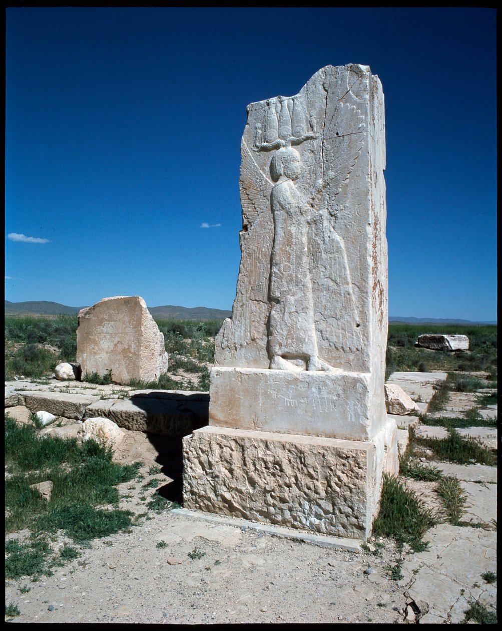 Sstele Kýra Velikého od Persian School