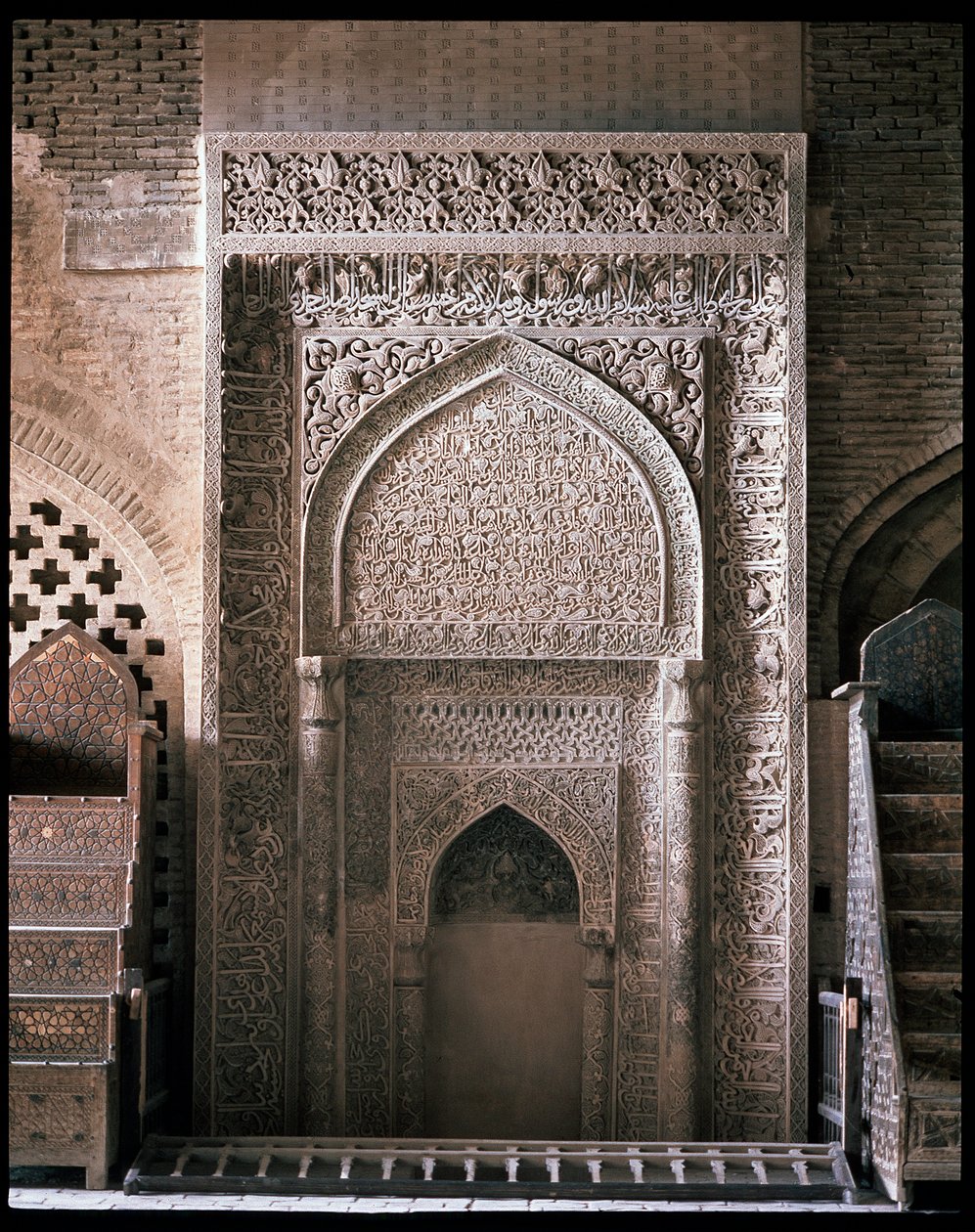 Pohled na mehrab od Persian School