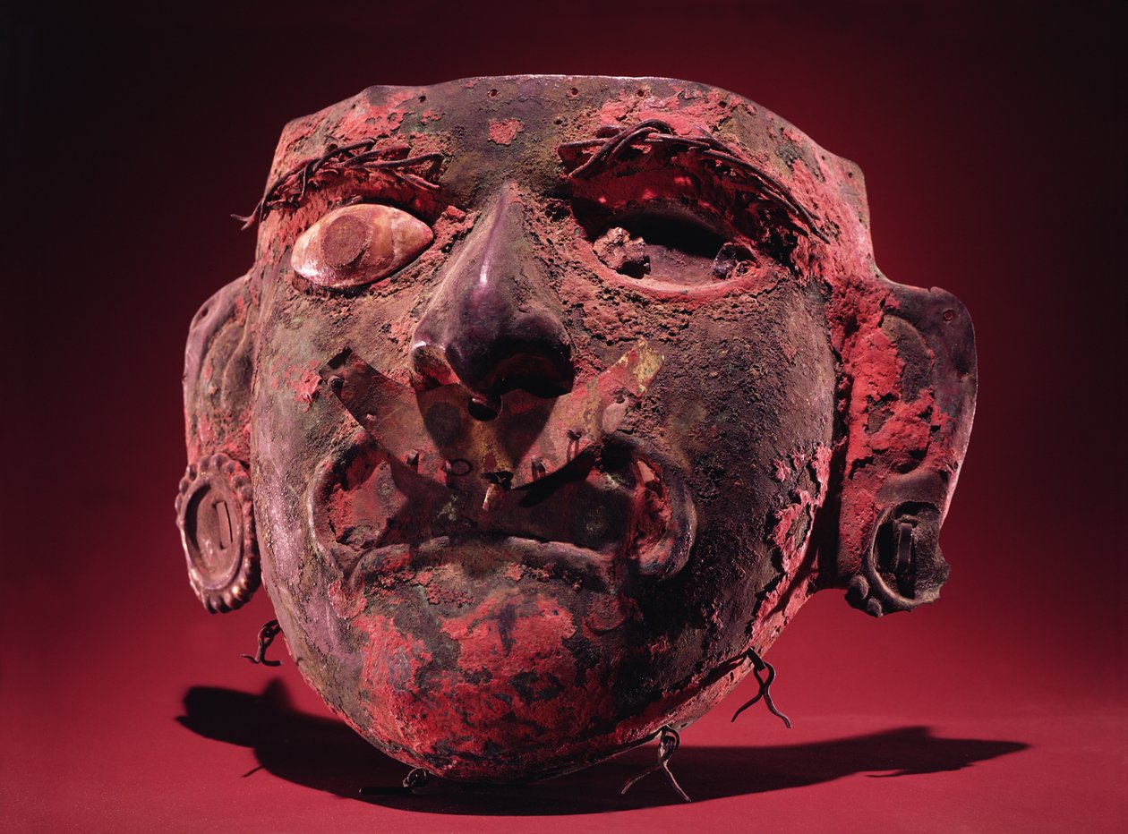 Incan Mask (slitina mědi a plášť) od Peruvian School