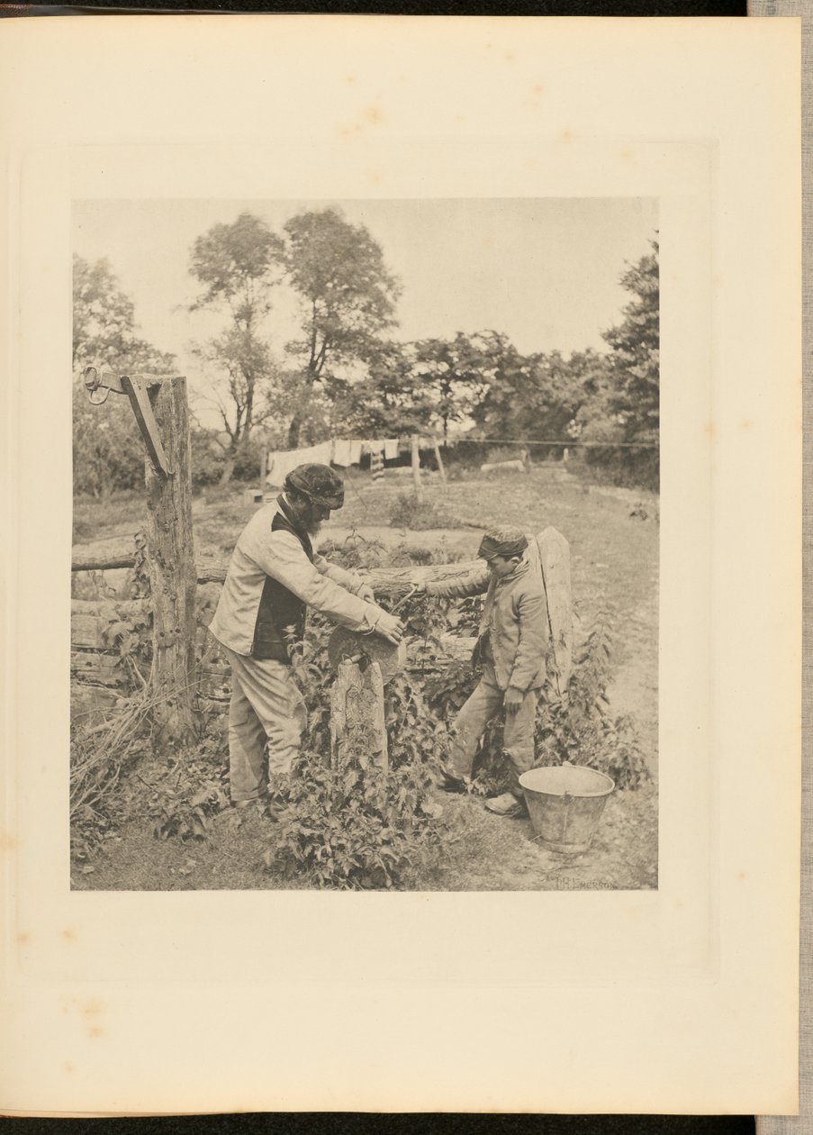 At the Grindstone - zemědělský dvůr v Suffolku od Peter Henry Emerson