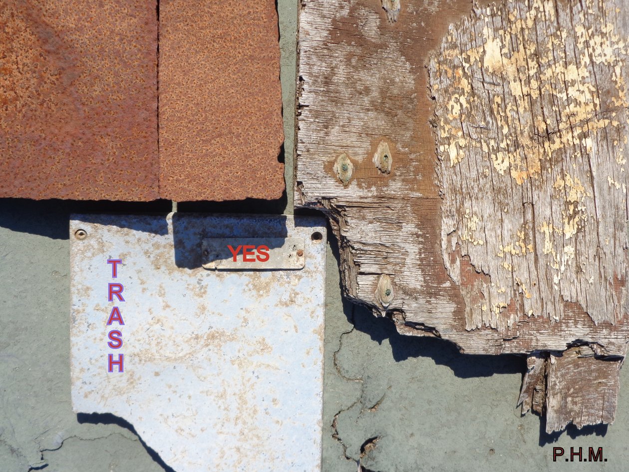 ANO... TRASH ART.2020 od Peter McClure