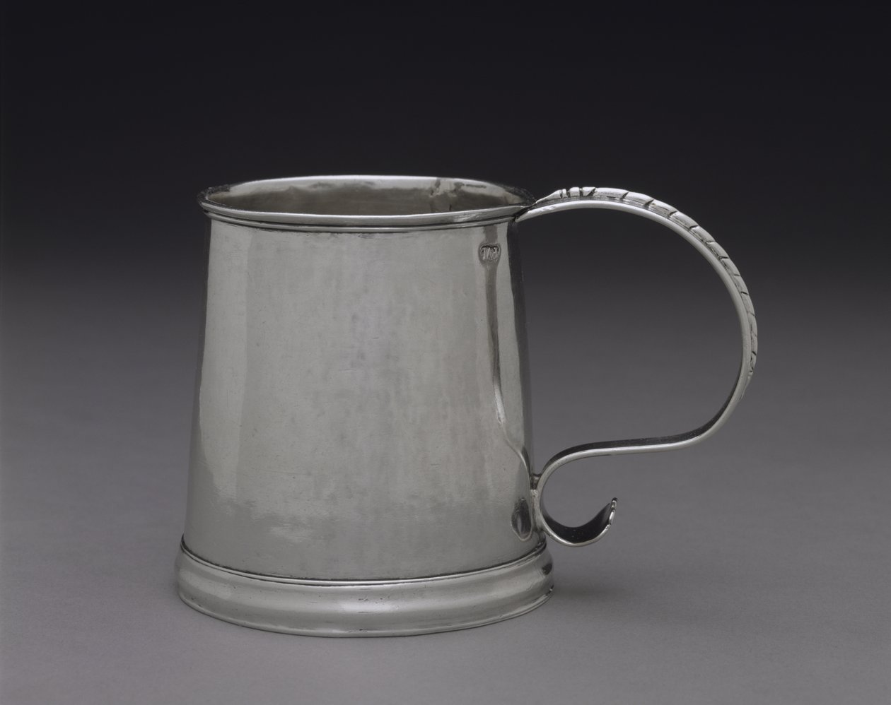 Cann, c. 1705-1751 (stříbro) od Peter Van Dyck