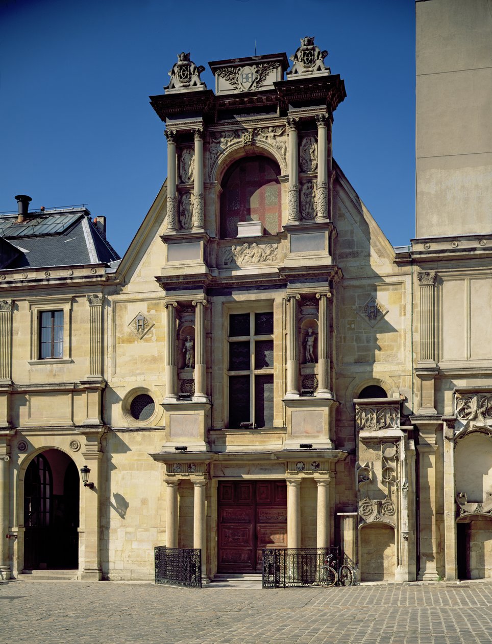 Pohled do dvora od Philibert Delorme