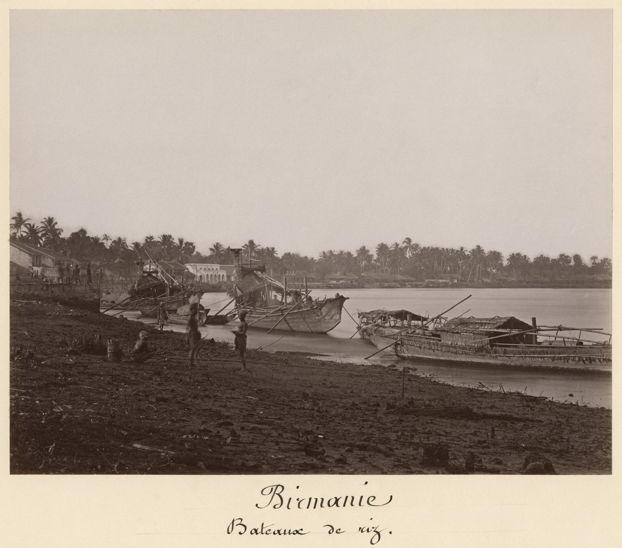 Lodě přepravující rýži na řece Thanlwin, okres Mupun, Moulmein, Barma, konec 19. století (tisk alba) od Philip Adolphe Klier