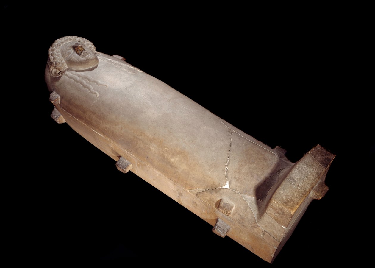 Fénicie: sarkofág s lidskou hlavou z bílého mramoru z Tripolisu v Libanonu. Ne 2,1 m Paříž, Musee du Louvre od Phoenician Phoenician