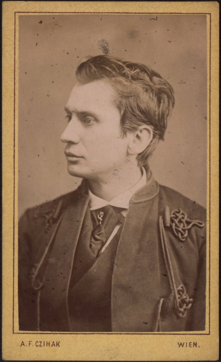 Leopold von Sacher-Masoch 1836-1895, c. 1880 od Photo studio Adolf F. Czihak.