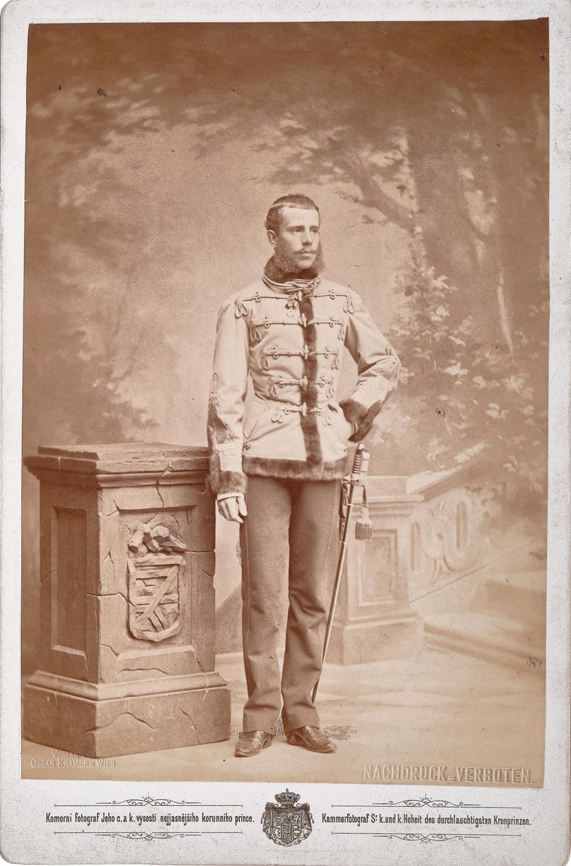 Rudolf, korunní princ Rakouska 1858-1889, asi 1880-1885. od Photo studio C. K. Dvorni Prague.
