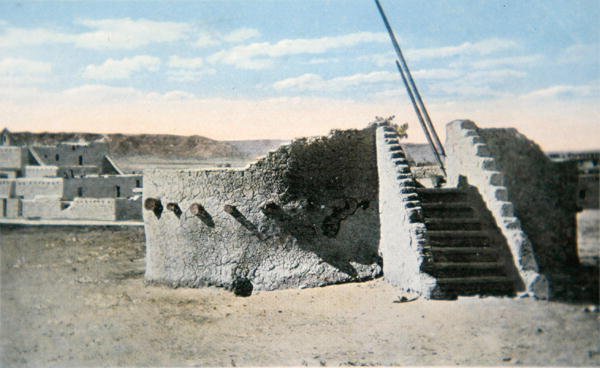 Estufa Building, Nové Mexiko, kolem roku 1920 (foto) od Photographer American