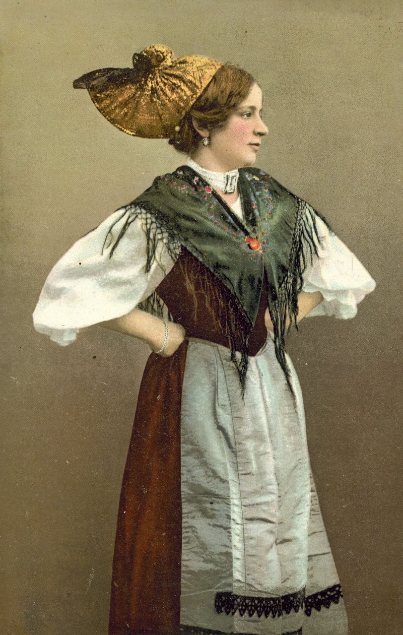 Kroj ze Solné komory, Rakousko (barevné foto) od Photographer Austrian