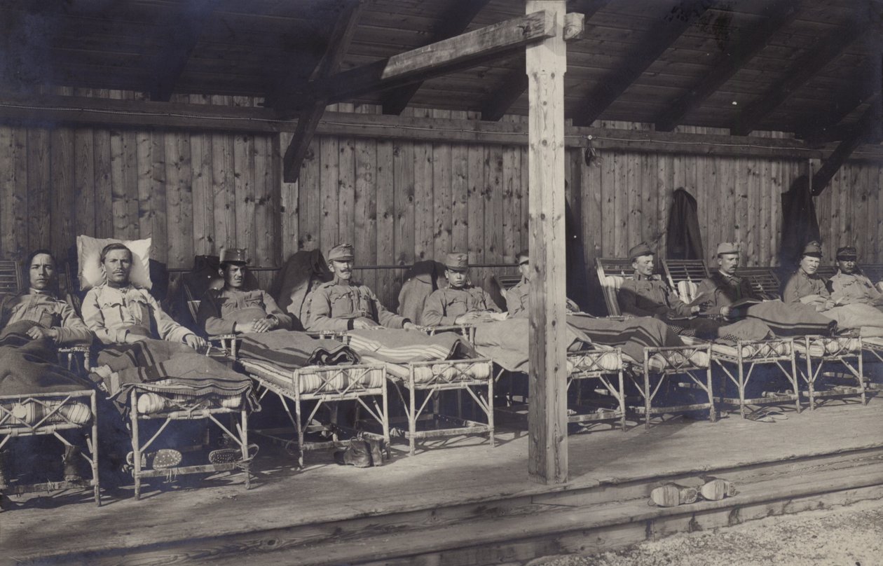 Zranění vojáci rakousko-uherské armády, 1. světová válka od Photographer Austrian
