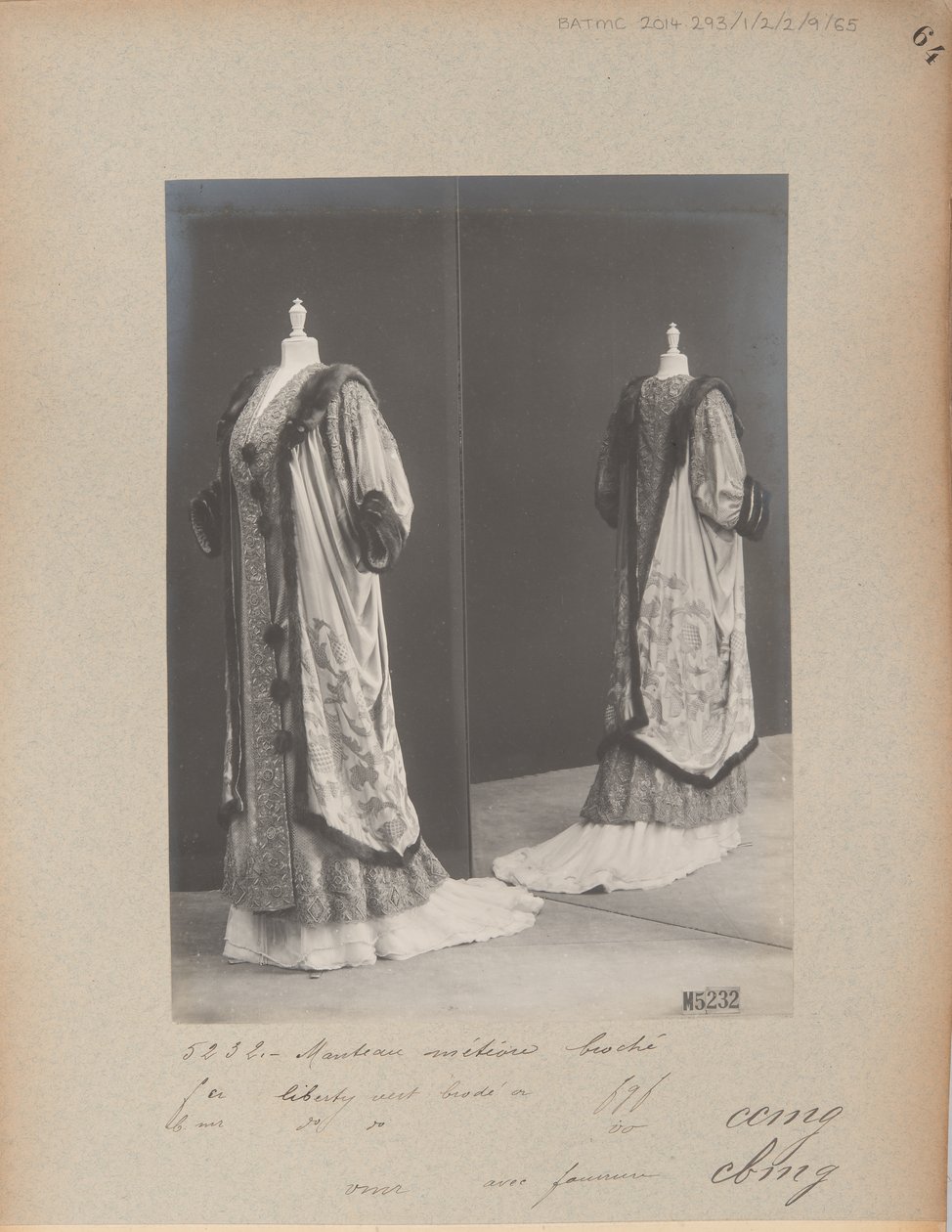 Stránka alba: House of Worth, Evening Coat od Photographer French