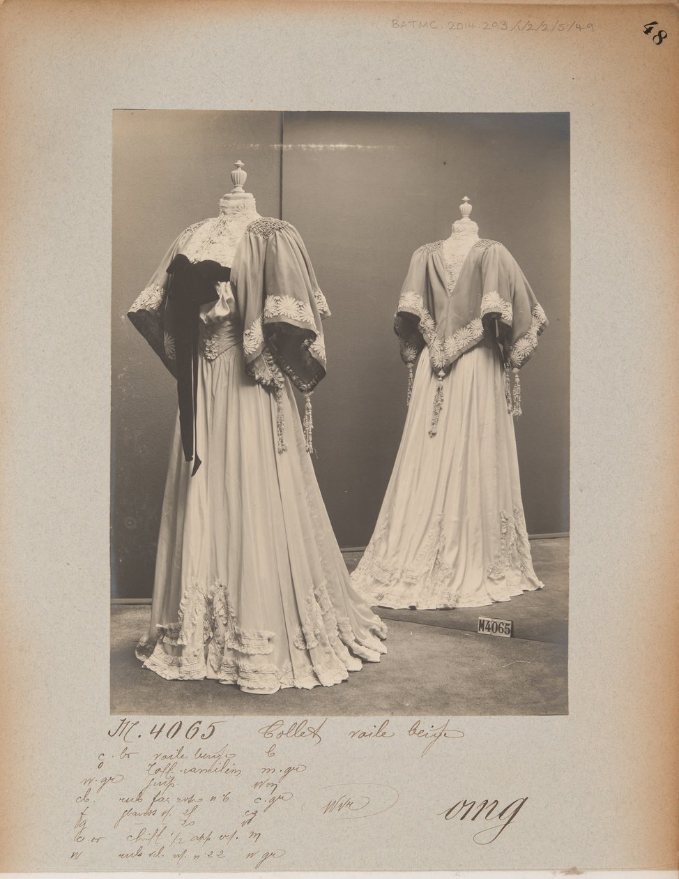 Stránka alba: House of Worth, Shoulder Cape od Photographer French
