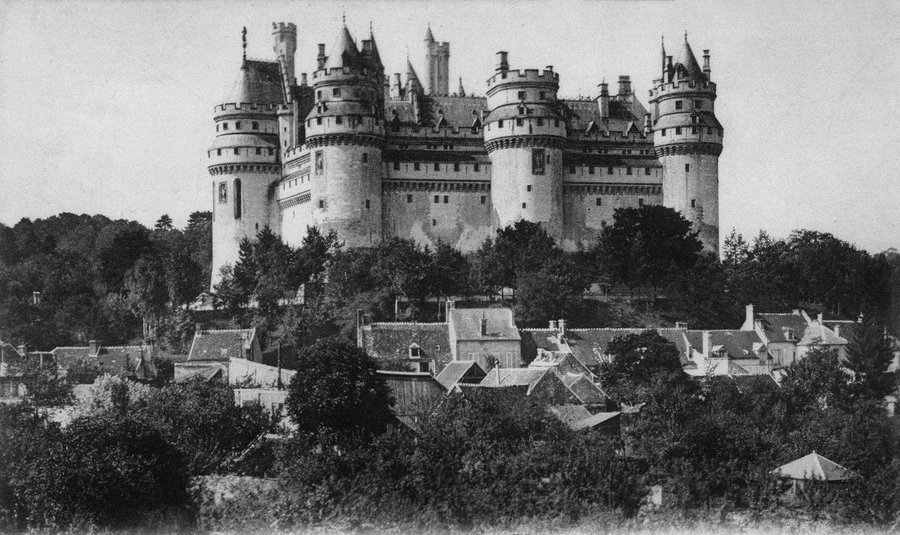 Pohlednice hradu, Pierrefonds, c. 1900 (černobílá fotografie) od Photographer French