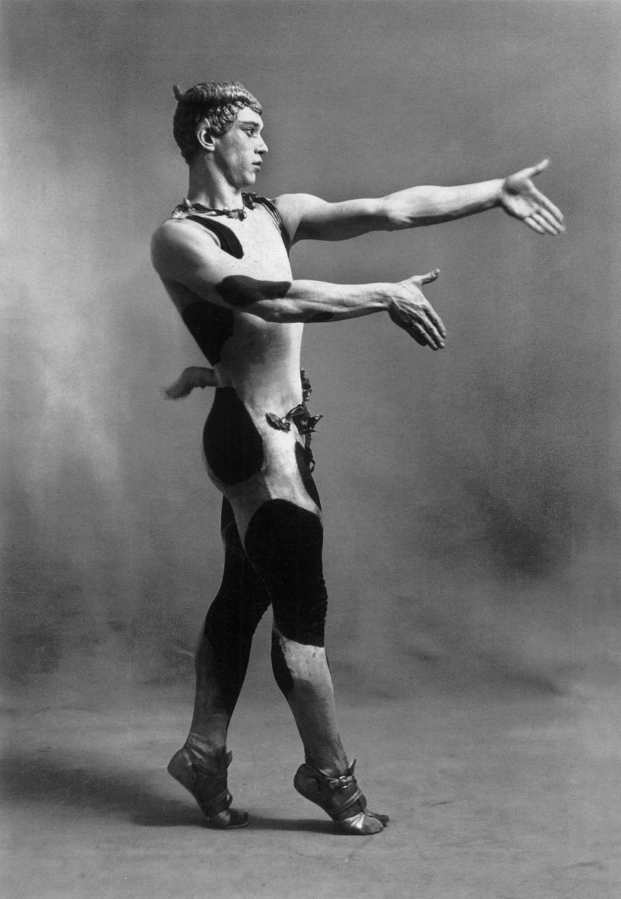 Vaslav Nižinskij jako faun od Photographer French