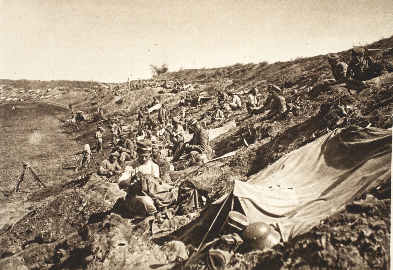 Německý pěší prapor v záložní pozici, během postupu severně od Focsani, srpen 1917 (čb foto) od Photographer German