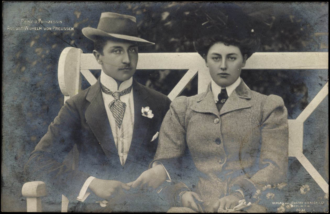 Princ a princezna August Wilhelm Pruský od Photographer German