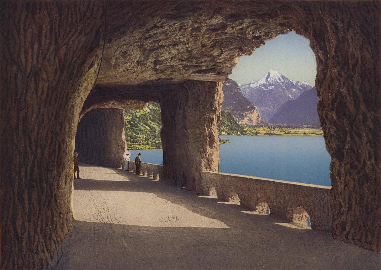 Axenstrafse, Gallerie, Fluelen a Bristenstock (barevné foto) od Photographer Swiss