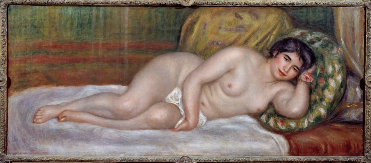 Nahá žena (Gabrielle) Gabrielle Renard (1879-1959) byla ošetřovatelkou Jeana Renoira (1894-1979), syna malíře. Obraz Pierra Auguste Renoira (1841-1919) 1907 Ne. 0,67x1,6 m Paříž, Musee de l