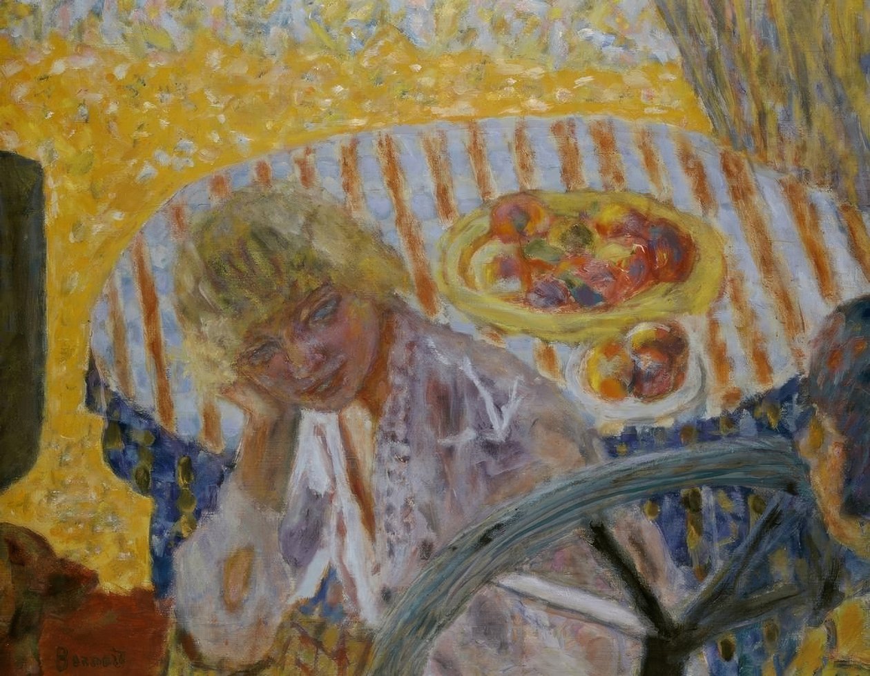 Mladá žena s pruhovaným ubrusem od Pierre Bonnard