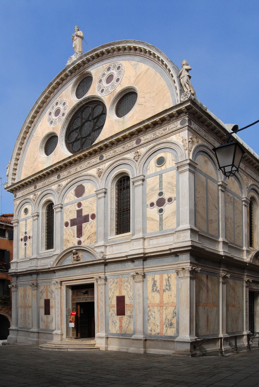 Pohled na kostel Santa Maria dei Miracoli v Benátkách (Venezia) v roce 2007 od Pietra Lombarda a jeho synů. od Pietro Tullio and Antonio I Lombardo
