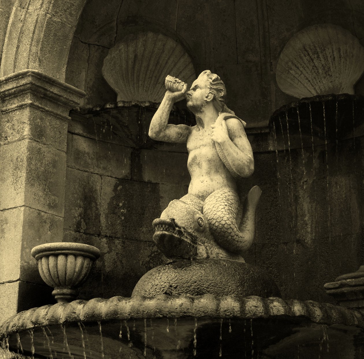 Fontána Triton, Svatyně Panny Marie Léčebné, Lamego, Portugalsko 1738 (kámen) od Portuguese School