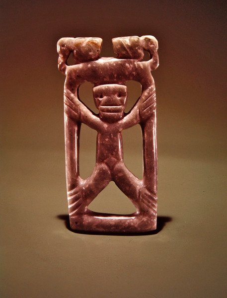 Rámovaný přívěsek s postavou, od Guacimo, oblast Linea Vieja (průsvitný mořský zelený nefrit) od Pre Columbian Pre Columbian