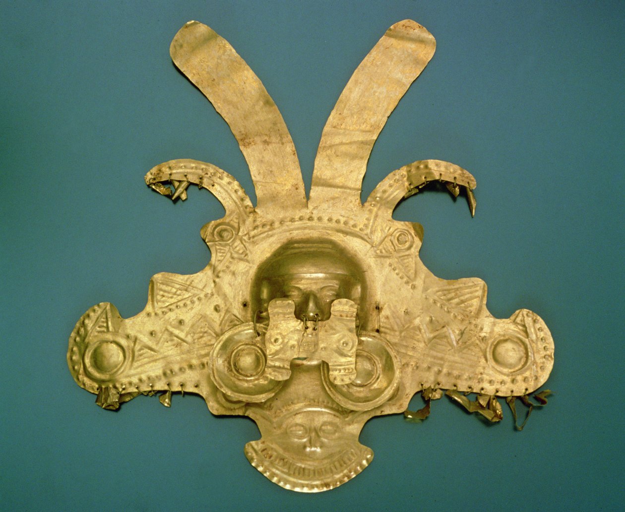 Diadém Early Calima (broušené a tepané zlato) od Pre Columbian