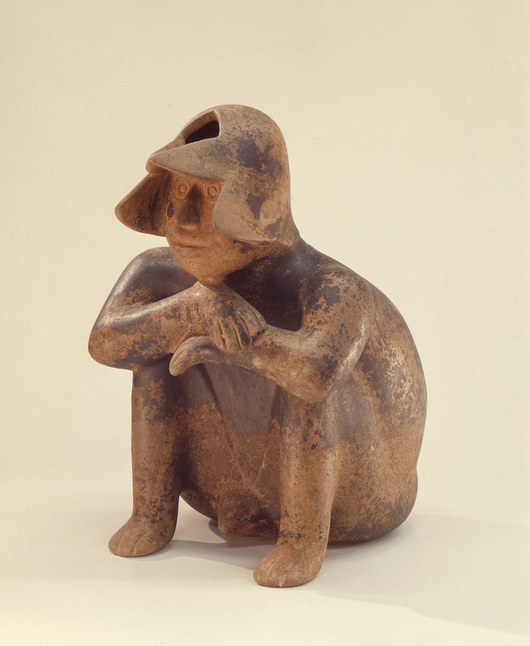 Sedící muž, Colima Culture (keramika) od Pre Columbian Pre Columbian
