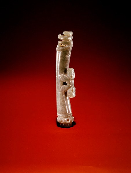 Vertikální korálek, od Guacimo, oblast Linea Vieja (průsvitný světle modrozelený nefrit) od Pre Columbian Pre Columbian