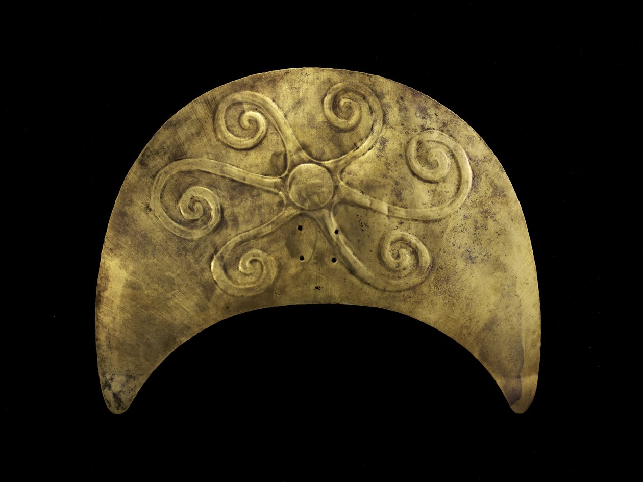 Ozdoba čelenky se sluncem, moche od Pre Columbian Pre Columbian