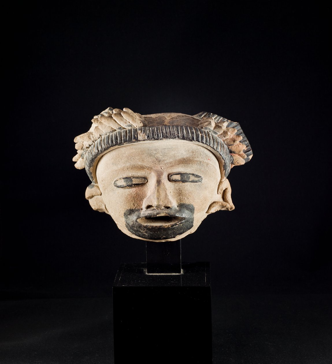 Soška hlavy / Mexiko, kultura Totanaque (terakota) od Precolombian Precolombian