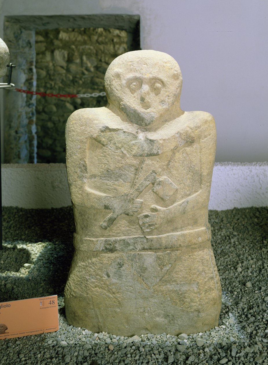 Jedna ze stél Lunigiana, nalezená v Bigliolo, cca 3000 př.nl od Prehistoric
