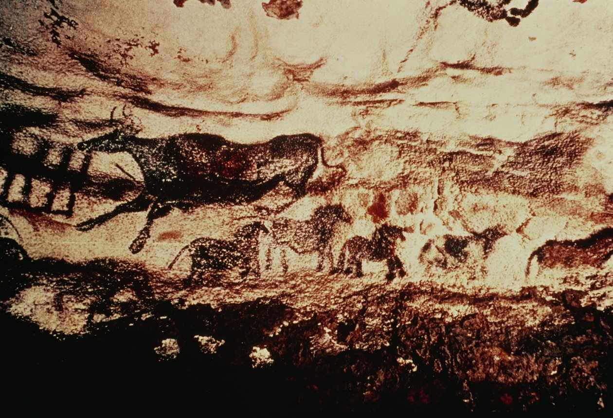 Skalní malba skákající krávy a vlys malých koní, cca 17000 př.nl (jeskynní malba) od Prehistoric