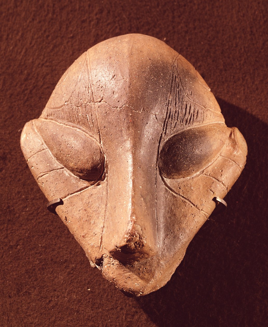 Stylizovaná hlava, z Predionica, kultura pozdní Vinca, cca 4500-4000 př.nl (terakota) od Prehistoric