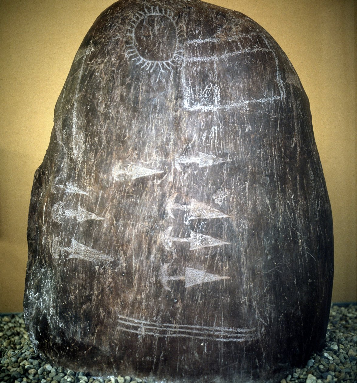 Civilizace Camunni. Bagnolo stéla typ 1a od Prehistoric Prehistoric