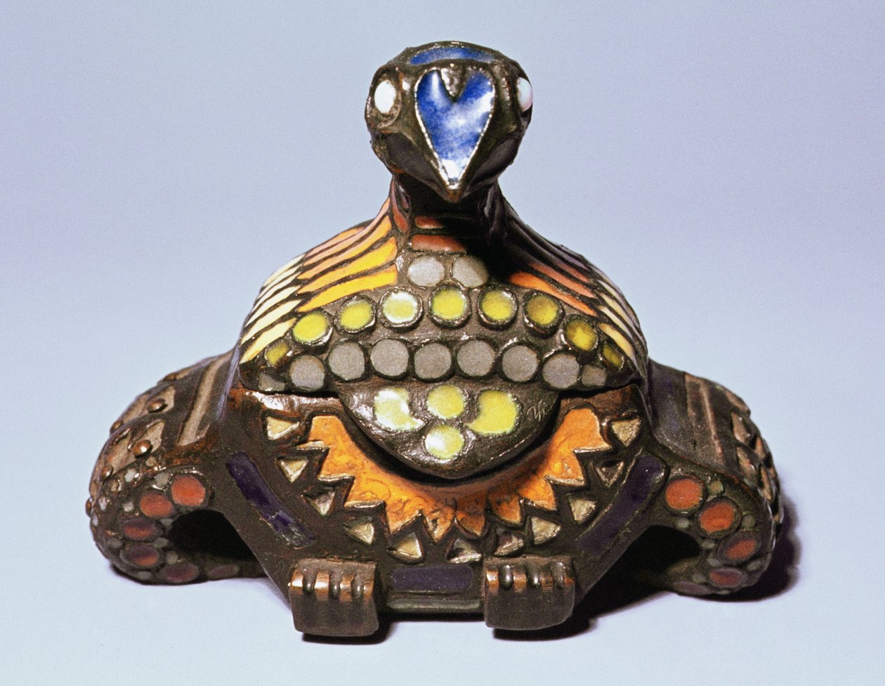 Box na holuby z dílen Talashkino, kolem roku 1908 (bronz a smalt) od Princess Maria Tenisheva