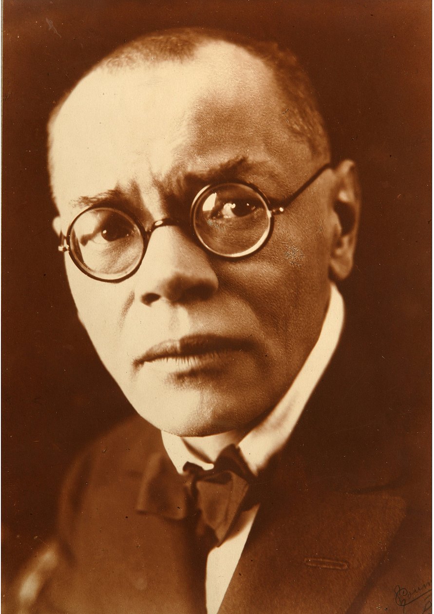 Portrét zvenčí Alexey Michajlovič Remizov (Alexey, Alexey) (1877-1957). Fotograf Petr Ivanovič Shumov (1872-1936) od Pyotr Ivanovich Shumov