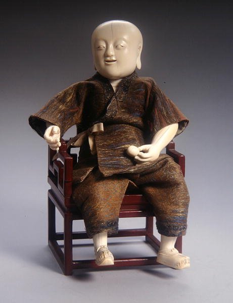 Kloubová postava chlapce, období Kangxi (1662-1722) (viz také 272187) od Qing Dynasty Chinese School