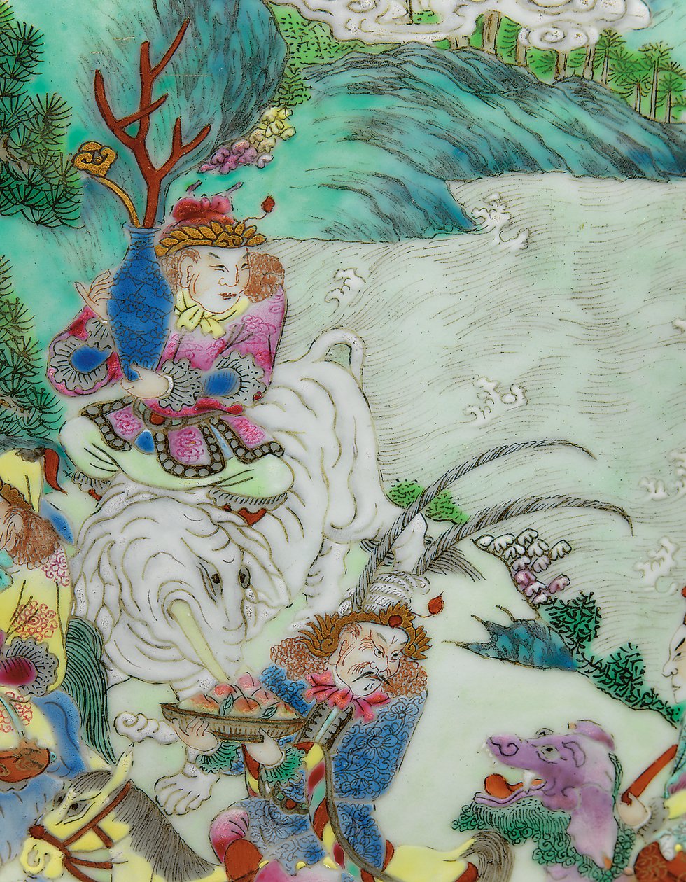 Detail z jedné z páru růžových váz Imperial Famille (keramické) od Qing Dynasty   Jiaqing Period Chinese School
