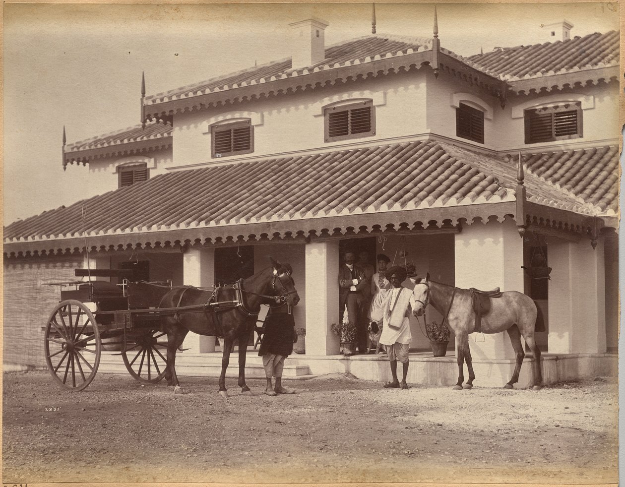 Pan MacNull, Jhansi (verso) od Raja Deen Dayal