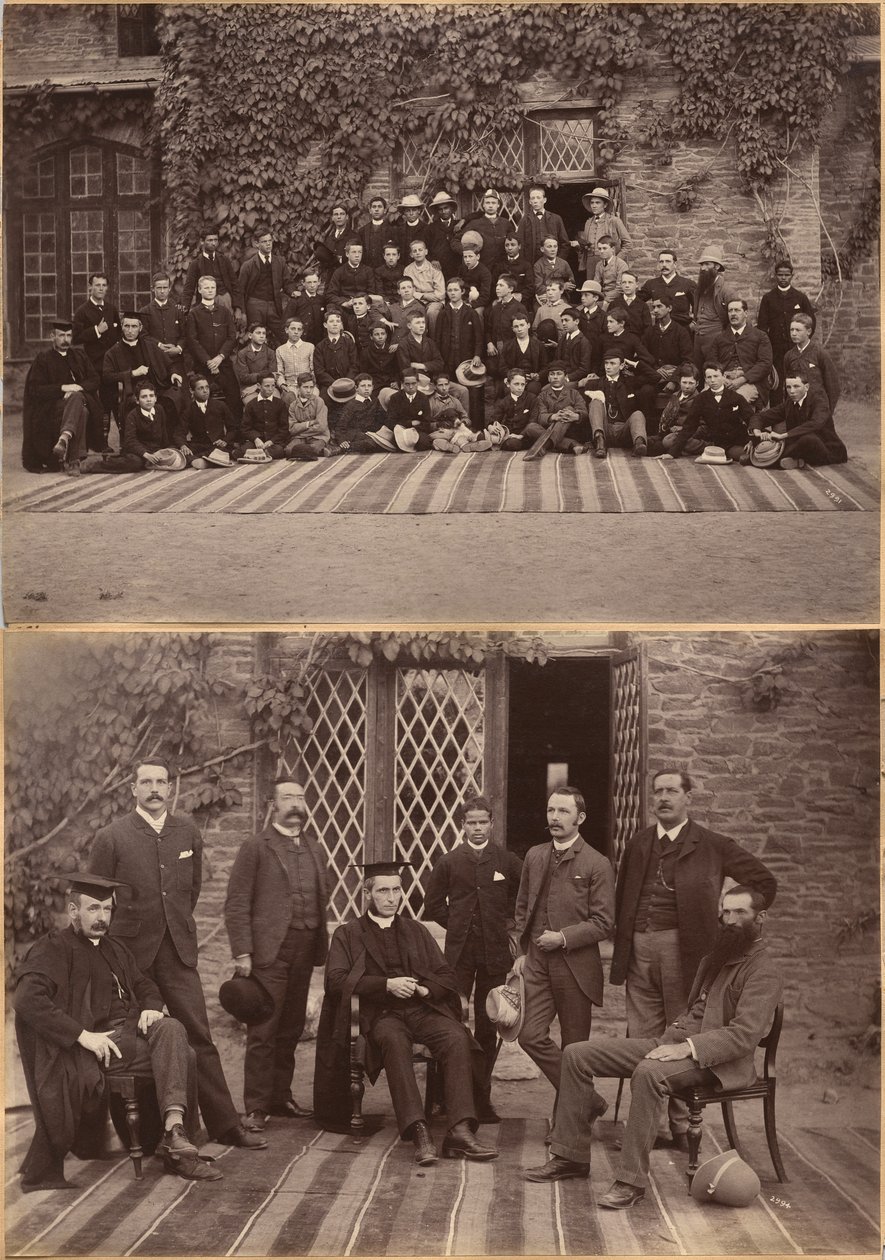 Ředitel a učitelé školy Bishop Cotton School, Šimla (líc); studenti střední třídy a zaměstnanci školy Bishop Cotton School, Šimla (rub) od Raja Deen Dayal