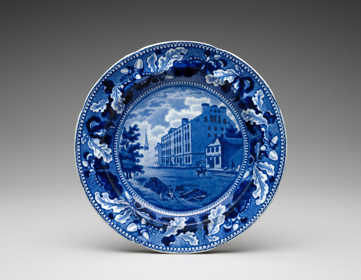 Talíř, c. 1831-1832 (olověná glazovaná kamenina s transferovým tiskem) od Ralph Stevenson