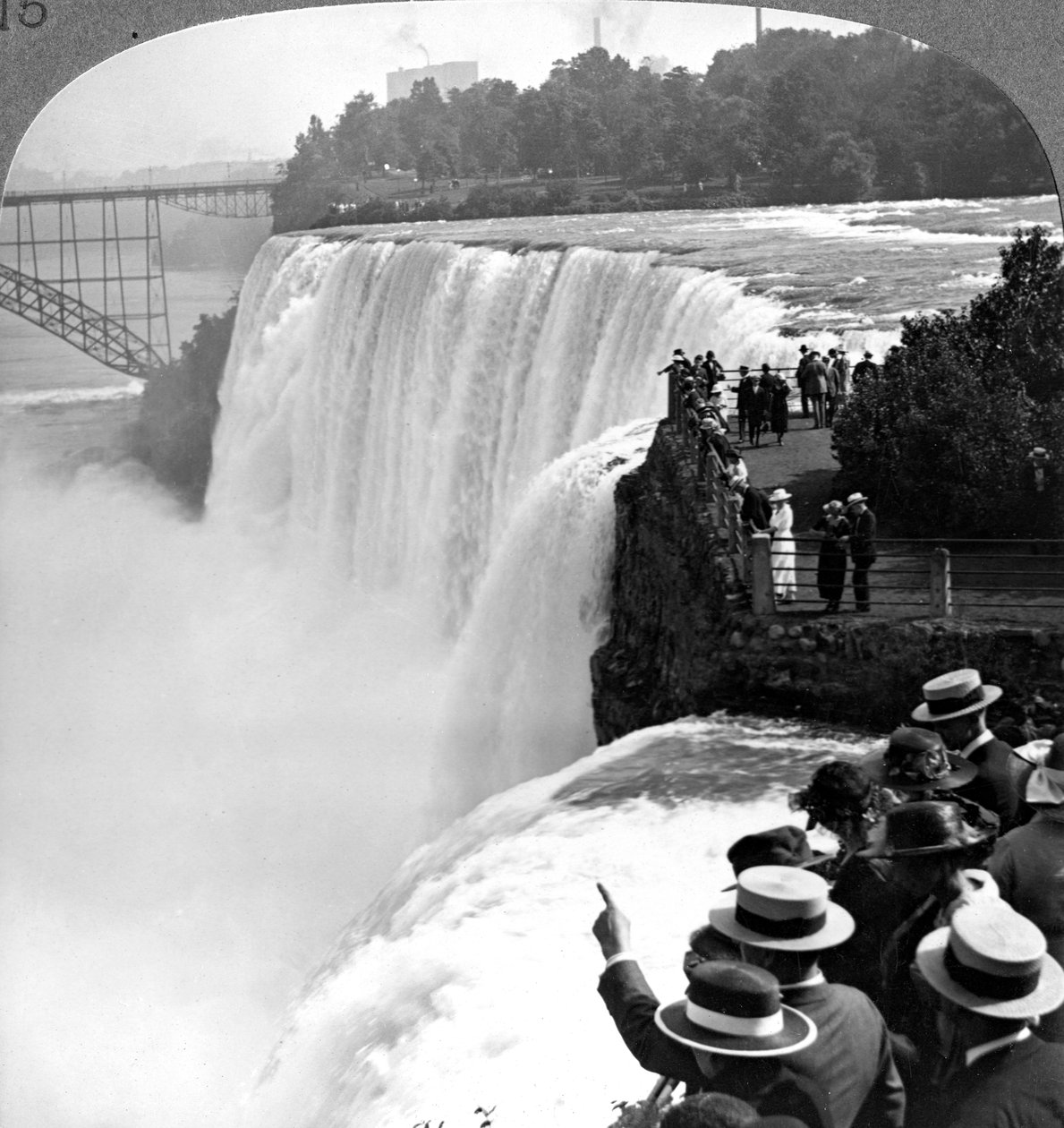 Niagarské vodopády z Goat Island, New York, USA. od Realistic Travels Publishers
