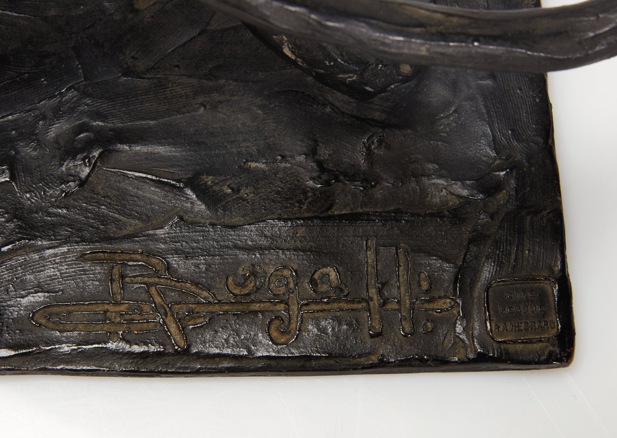 Panther chůze, zadní noha zvednutá, cca 1904 (patinovaný bronz) od Rembrandt Bugatti