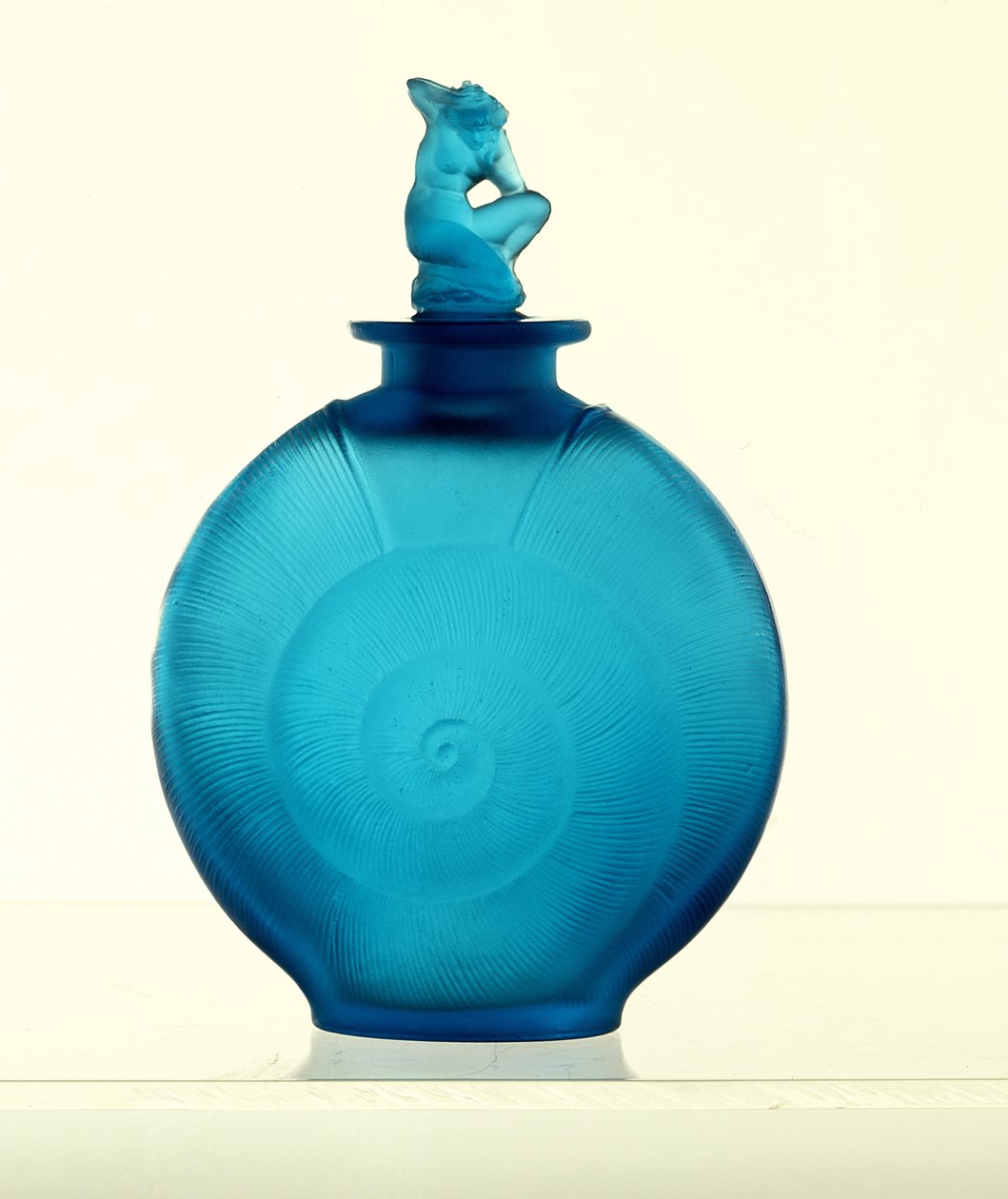 Lahvička a zátka na vůni Amphitrite (sklo) od Rene Jules Lalique