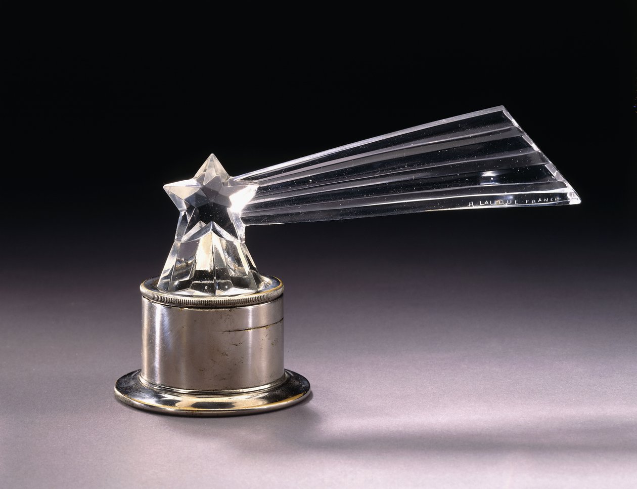 Comete, c.1925 (čiré matné sklo) od Rene Jules Lalique
